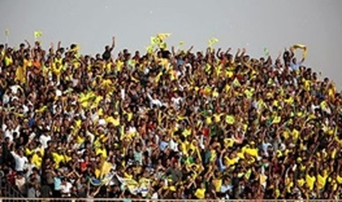 حرکت دسته‌جمعی بازیکنان نفت مسجدسلیمان برای اعتراض به وضعیت هوای خوزستان