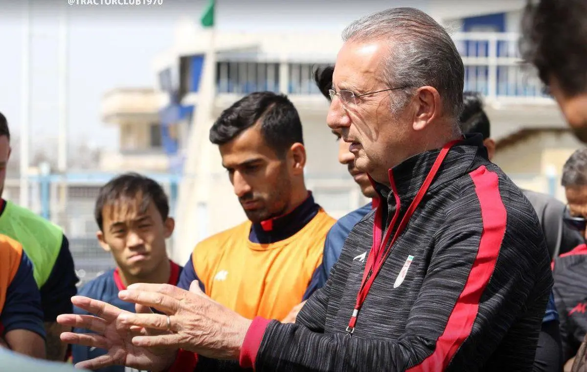 صحبت های مهم لیکنز در جمع بازیکنان تراکتور