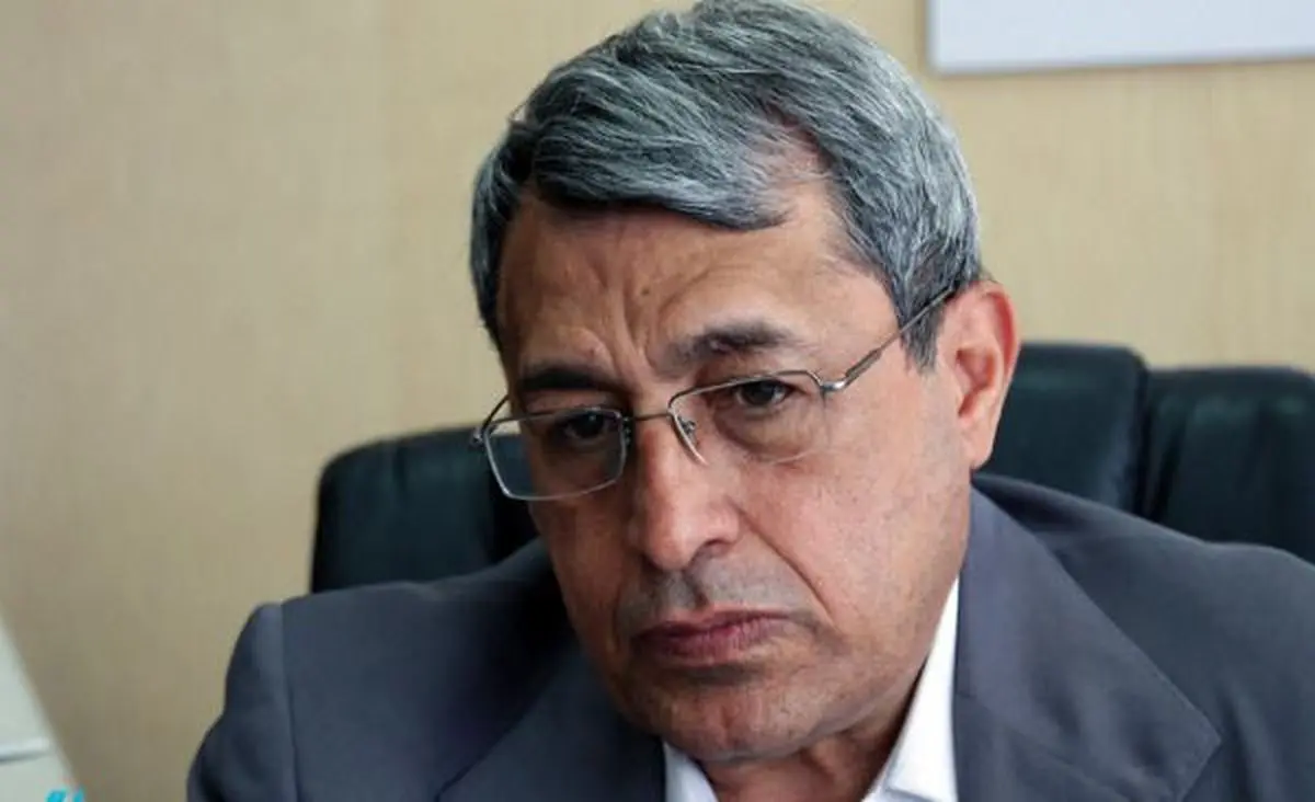 مجلس دست دولت را بسته/ خروجی مجلس فعلی تنها باعث بحران بیشتر است/ نباید اجازه دهیم دولت چاپ اسکناس انجام دهد