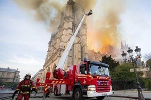 حقیقتی ناگفته از ارتباط حادثه "کلیسای نوتردام" با حریق در "پلاسکو"