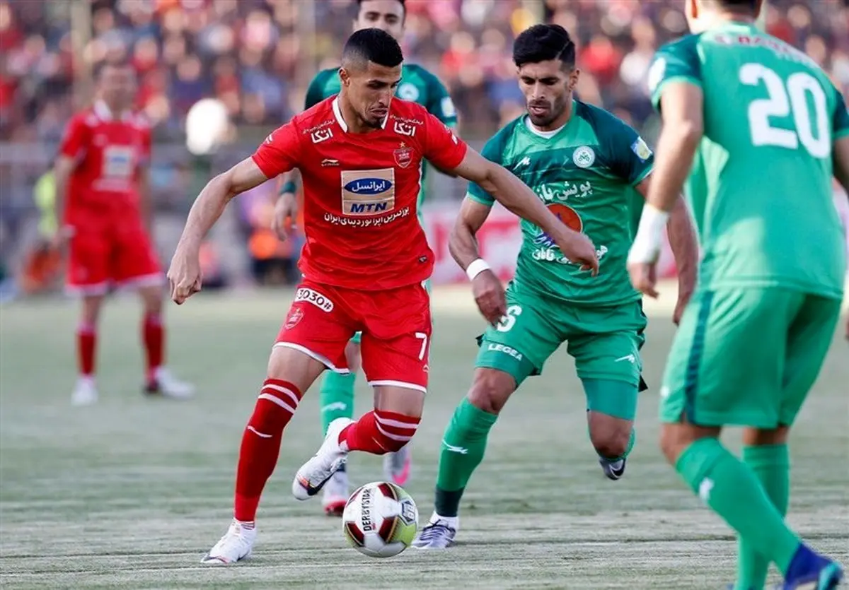 نیمه اول دیدار ذوب‌آهن - پرسپولیس برنده نداشت