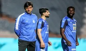 گرم کردن بازیکنان دو تیم اسقلال تهران - ماشین‌سازی تبریز