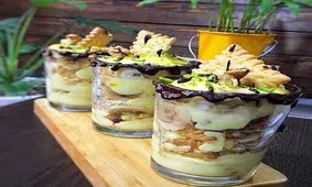 طرز تهیه دسر موز‌ و بیسکوئیت