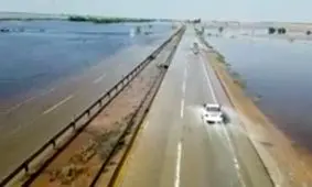 محور‌ ‌اهواز به آبادان کاملا مسدود شد