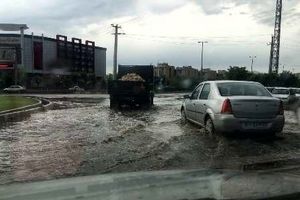 آبگرفتگی برخی خیابان های شهر تبریز بعد از بارش باران+ویدئو