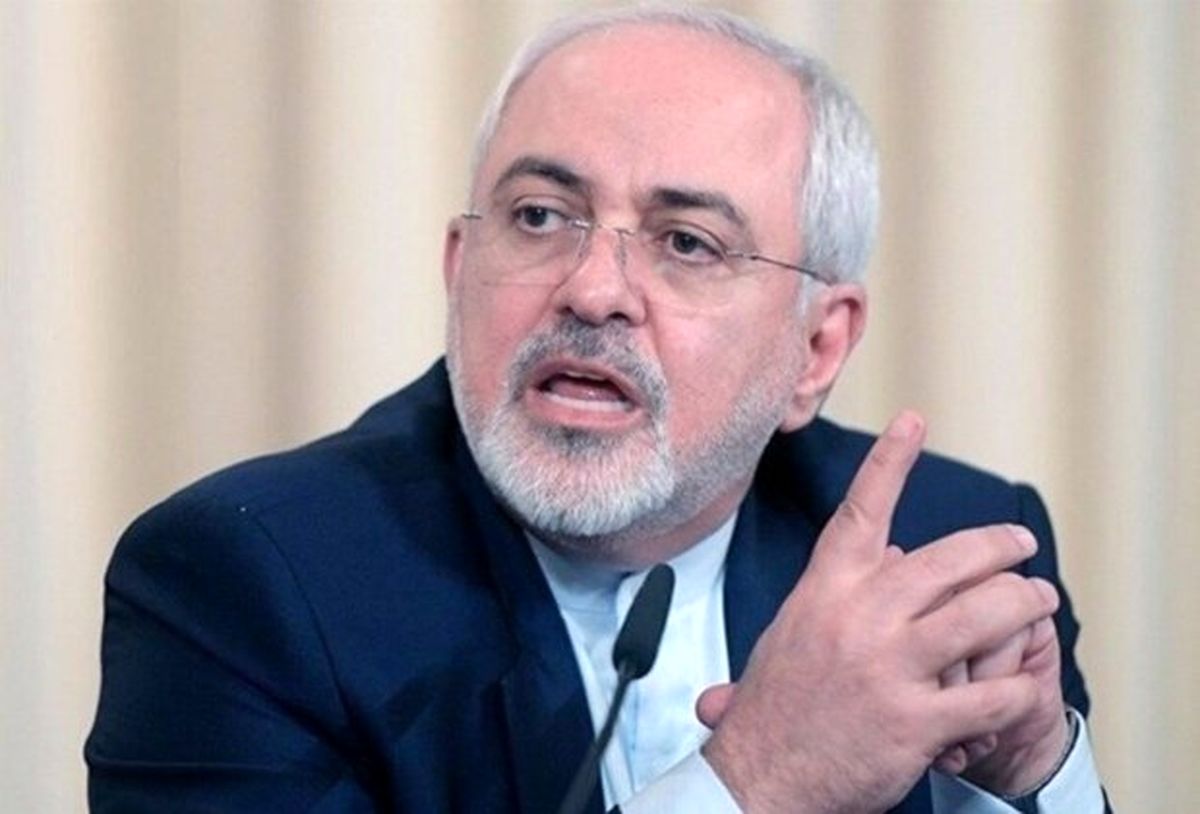 ظریف: به نیروهای مسلحمان افتخار میکنیم
