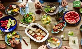 آداب صحیح غذا خوردن را بیاموزید