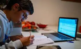 مدارس ابتدایی زنجان غیر حضوری شد/ ادارات فردا با ۲ ساعت تاخیر شروع به کار می‌کنند