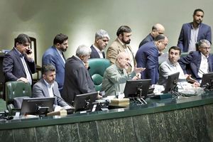 دفاع از روسیه در مجلس؟/ بررسی حملات دیروز قالیباف و تندرو‌های مجلس به روحانی و ظریف

