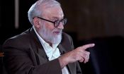 جواد لاریجانی: خیلی از سینه چاکان امروز رفع فیلتر نمی‌دانستند اینترنت را با کدام (ت) می‌نویسند/ فضای مجازی آلوده به بازی‌های سیاسی شده است/ ترامپ نمی‌تواند فروش نفت ایران را صفر کند