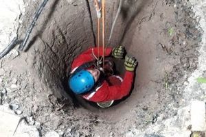 سقوط دختر بچه 10 ساله داخل چاه 10 متری در مشهد