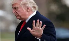 اشکها و لبخندهای اقای رئیس جمهور/ آیا ترامپ در مرز سقوط است؟