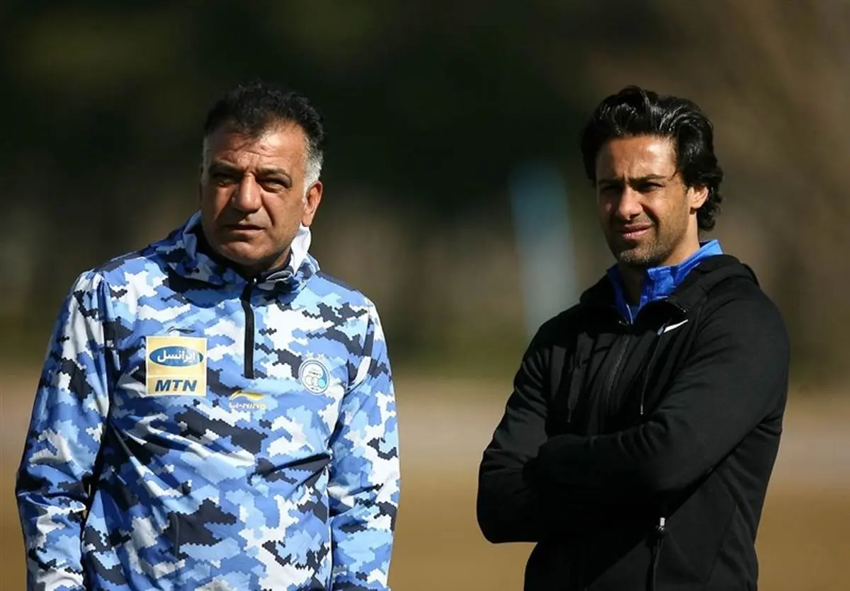 مربی استقلال به امارات نمی‌رود