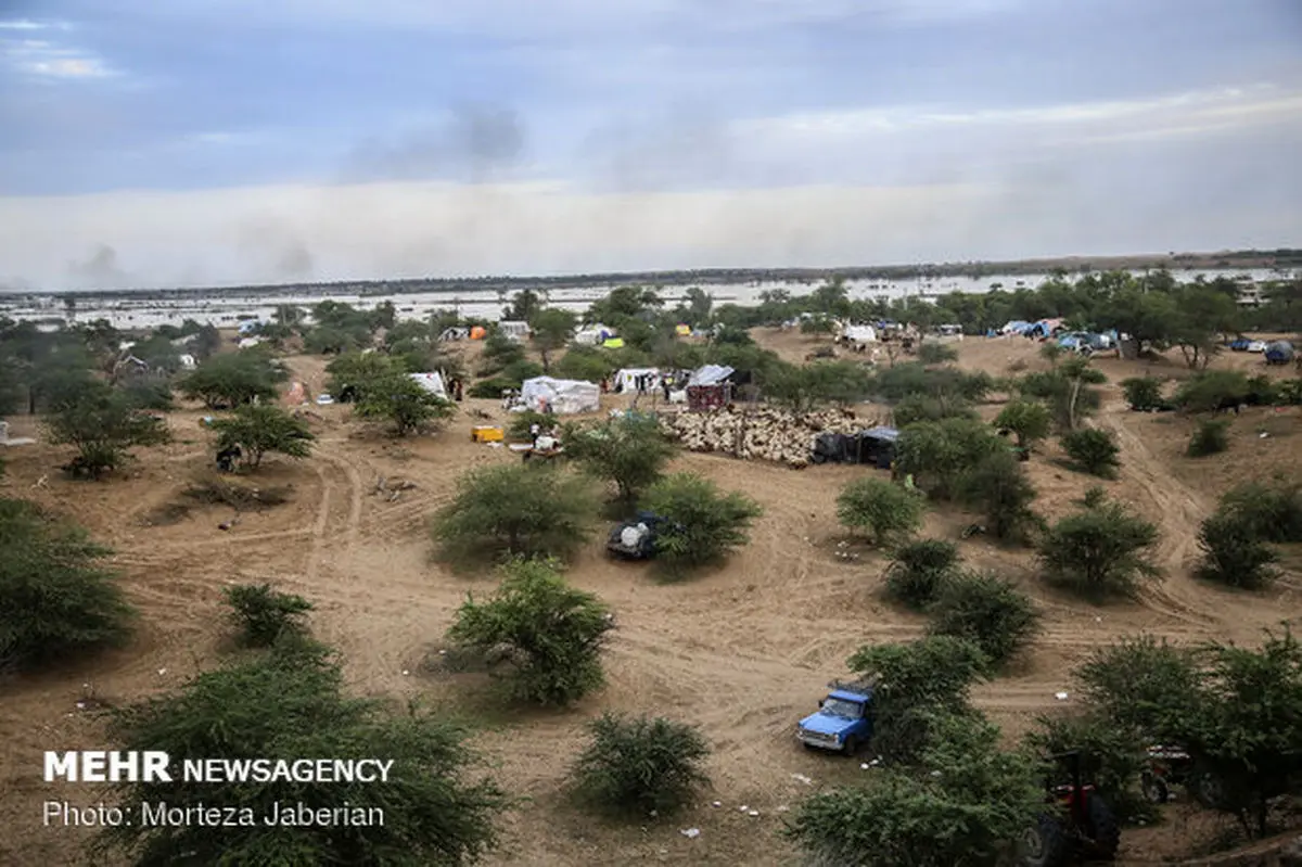 تدارک کانکس همراه با تجهیزات سرمایشی برای سیل زدگان دارای دام