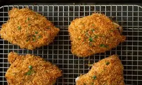 طرز تهیه مرغ سوخاری در فر با کمترین مقدار روغن و طعم و رنگی عالی