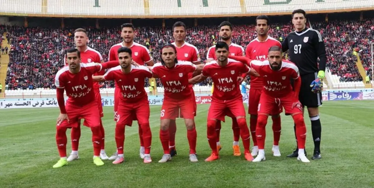 حبس بازیکنان تراکتورسازی و پیکان در رختکن