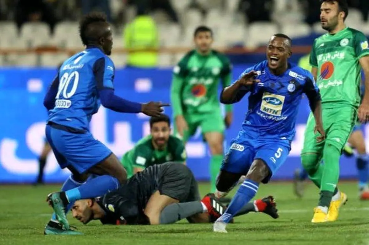 بازیکن غیرقانونی استقلال ستاره شد