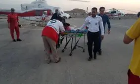 انتقال یک کودک دچار سوختگی توسط بالگرد