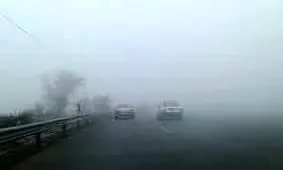 مه و بارندگی پراکنده در برخی جاده های خراسان‌رضوی وجود دارد