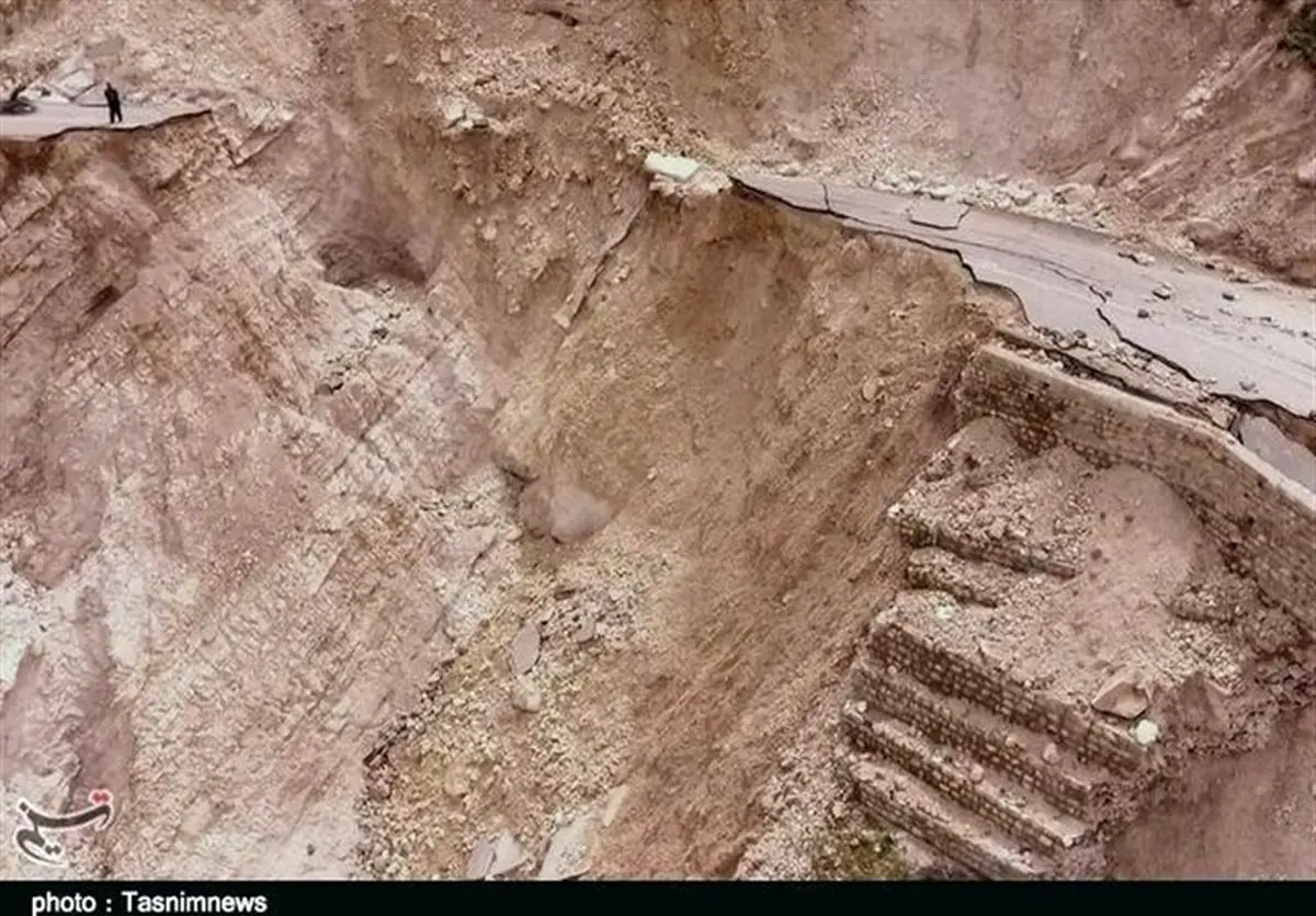 عملیات راهسازی در گردنه «پای‌آستان» کوهدشت آغاز می‌شود