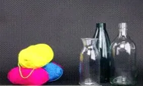 گلدان هاي رنگي با بطري شيشه ای