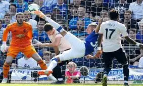 منچستریونایتد با شکستی سنگین از سهمیه لیگ قهرمانان دور شد