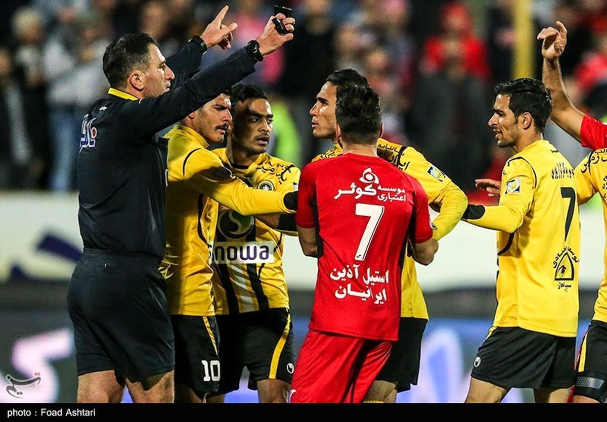 آنالیز داوری دیدار پرسپولیس و سپاهان/ دو پنالتی باید تکرار میشد