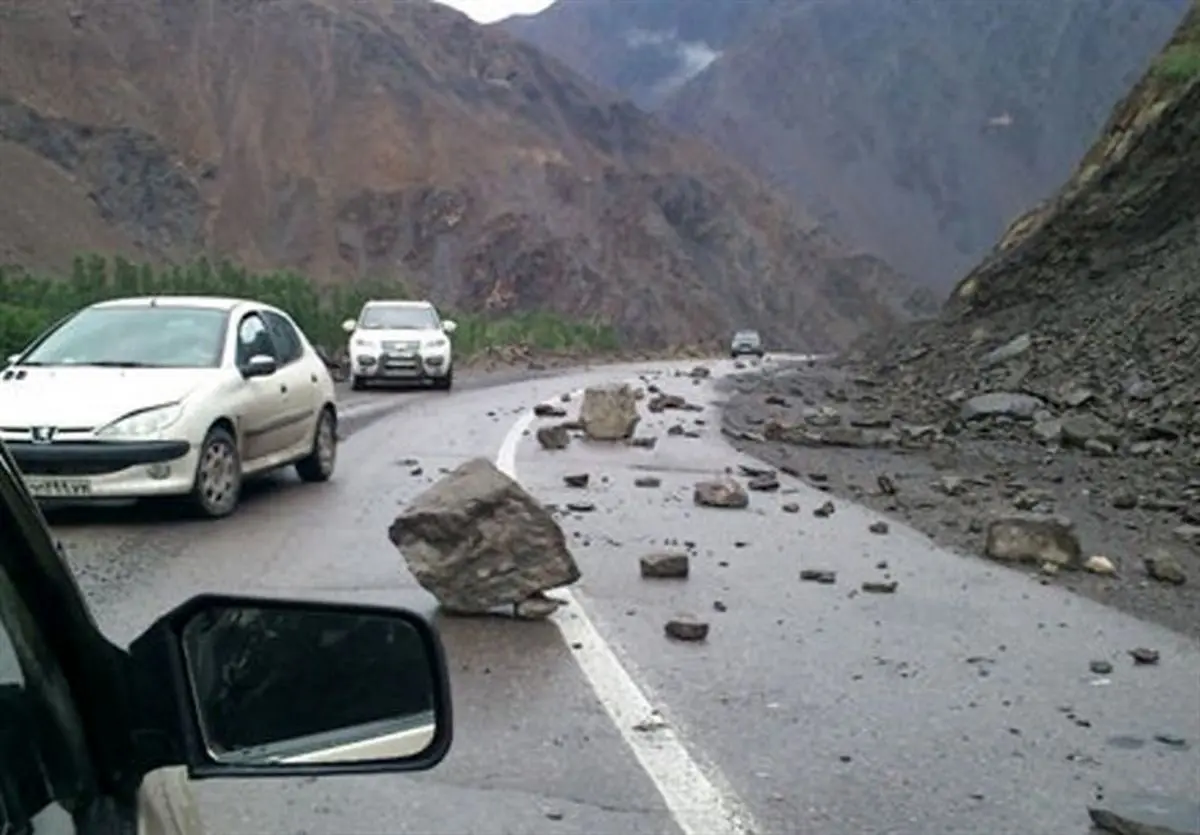 محور اردبیل به آستارا به دلیل رانش زمین مسدود شد