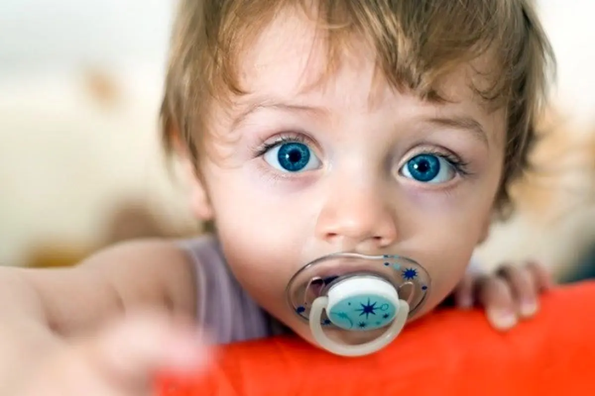 بگذارید بچه کمرو در مورد خودش حرف بزند