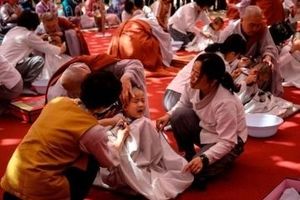 کودکانی که به اجبار راهب بودایی می‌شوند +تصاویر
