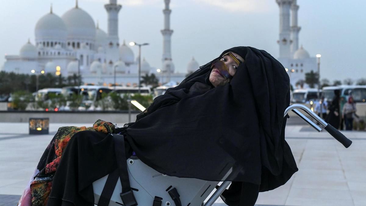 زن اماراتی پس از حدود ۳ دهه از کما خارج شد