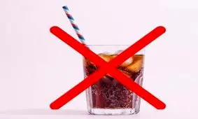 ضررهایی که با خوردن نوشابه به خود میزنید!