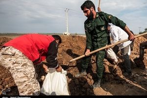 احداث سیل بند ۷۰۰ متری در منطقه بردسکن توسط سپاه
