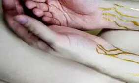 زندگی پرالتهاب مردی که خون طلایی دارد