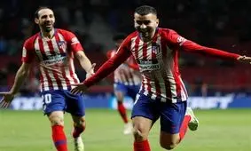 اتلتیکومادرید با پیروزی دیرهنگام قهرمانی بارسلونا را به تعویق انداخت