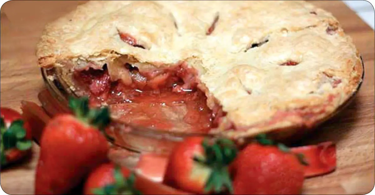 دستور تهیه پای توت فرنگی و ریواس