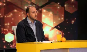 سایت محسن رضایی: عوض کنید مدیر بی تجربه شبکه ۳ را با این رسوایی قماربازی اش