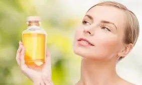 فواید روغن کرچک برای پوست صورت