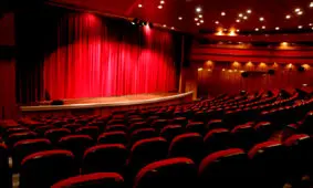 همه چیز در مورد یک اخر هفته تئاتری