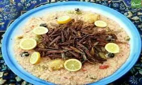 ملخ کیلویی ۶۰ هزارتومان/ خودکشی ملخ‌ها برای رسیدن به ایران