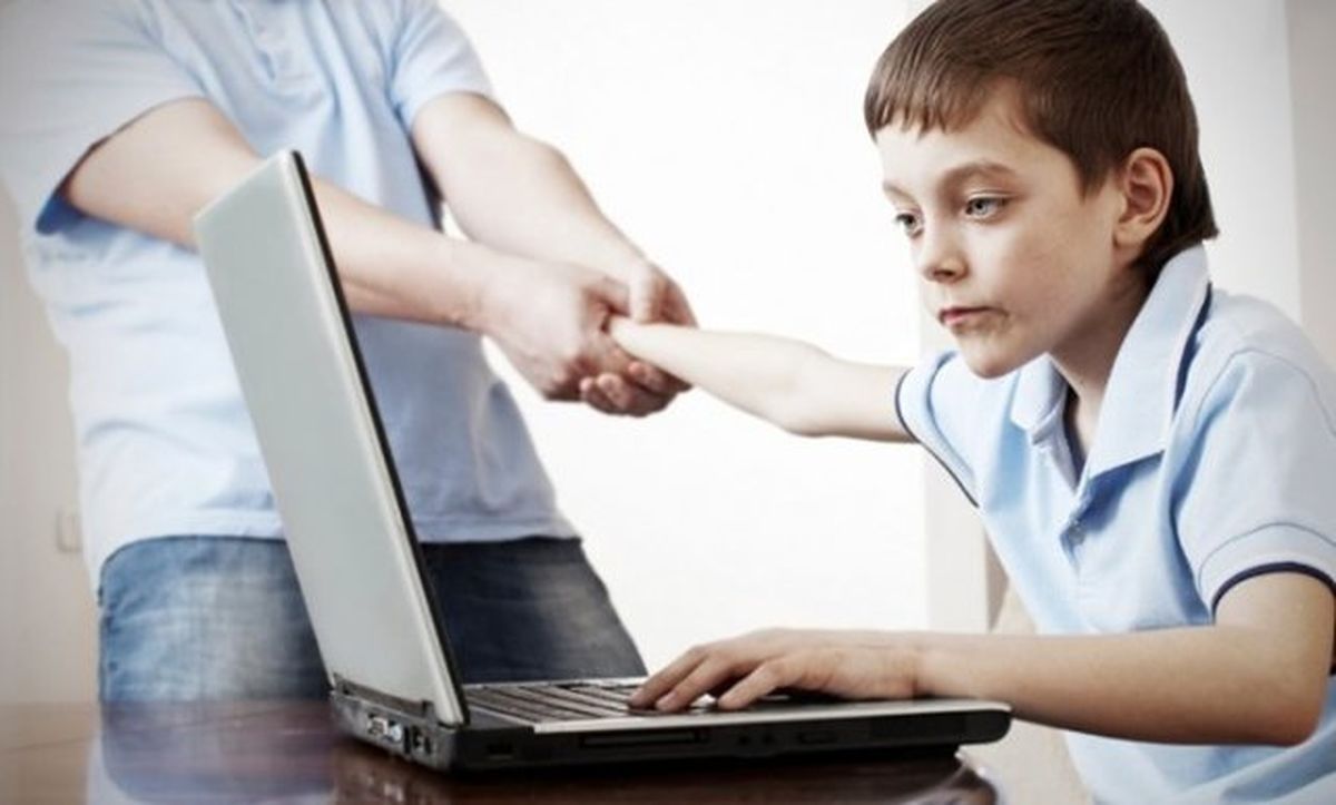 خانواده‌ها چگونه از اعتیاد فرزندان به اینترنت جلوگیری کنند؟