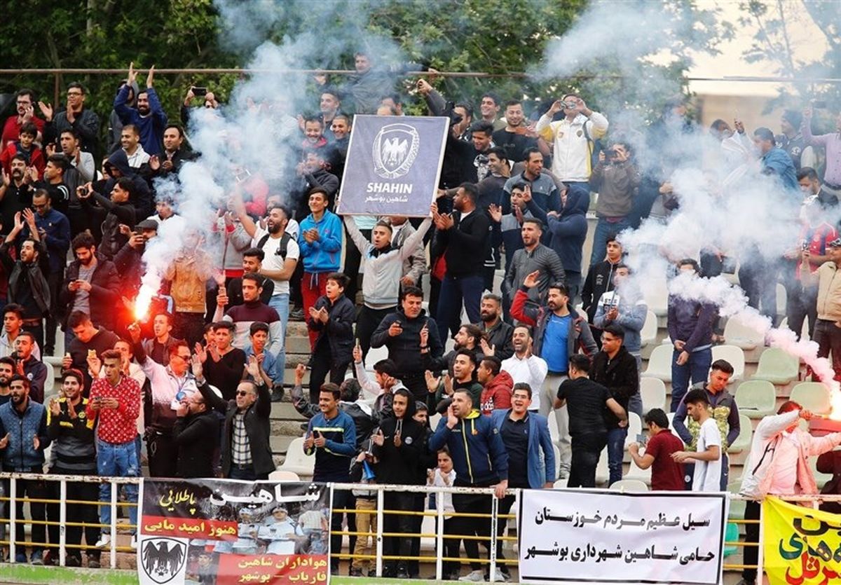 گل‌گهر و شاهین شهرداری بوشهر شرایط حضور در لیگ برتر را دارند؟