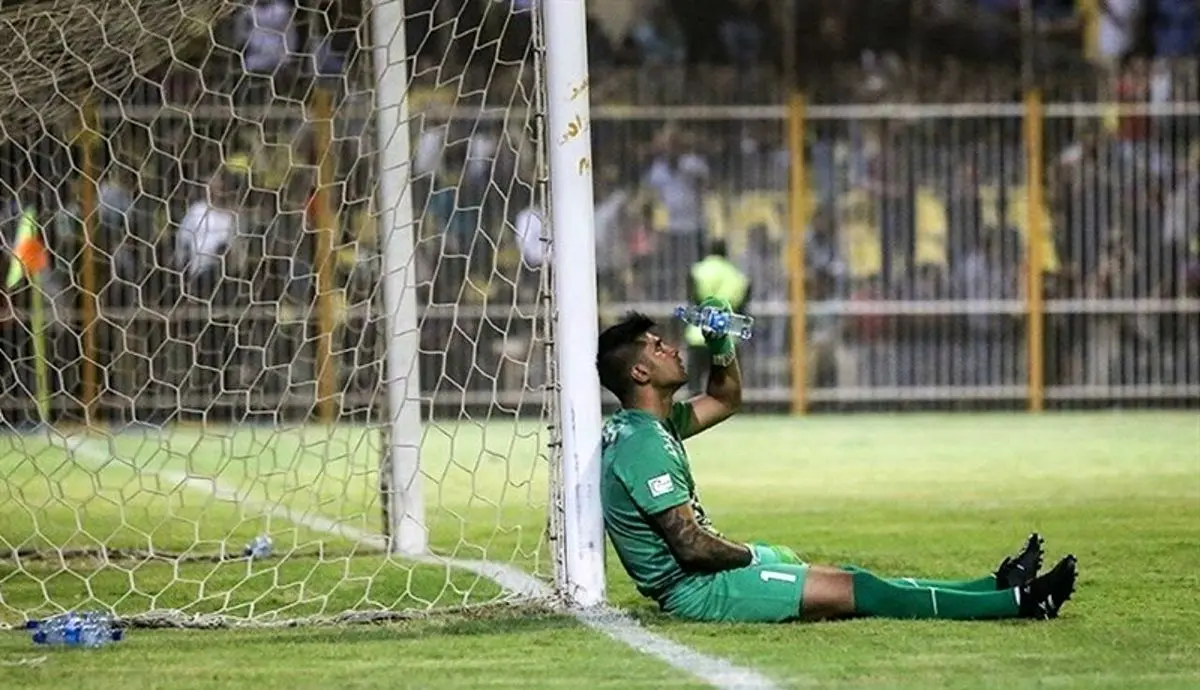 فروزان دفاعیات خود را به کمیته اخلاق داد و از زنوزی شکایت کرد/ عدم ارائه مدرک از سوی تراکتوری‌ها