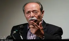 این کار را دوست ندارم، زیرا در آن خودنمایی و ریاکاری وجود دارد