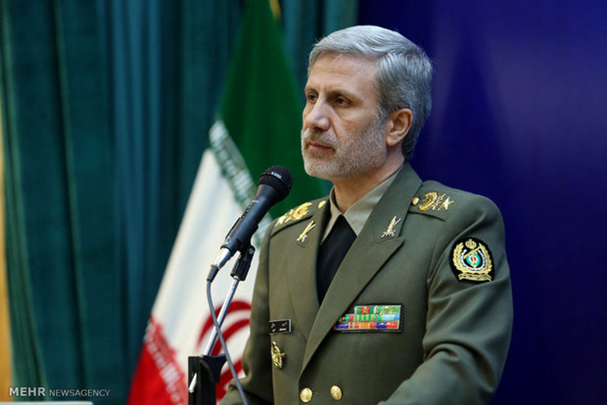 ادعای آمریکا در به صفر رساندن صادرات نفت ایران راغیرعملی می‌دانیم