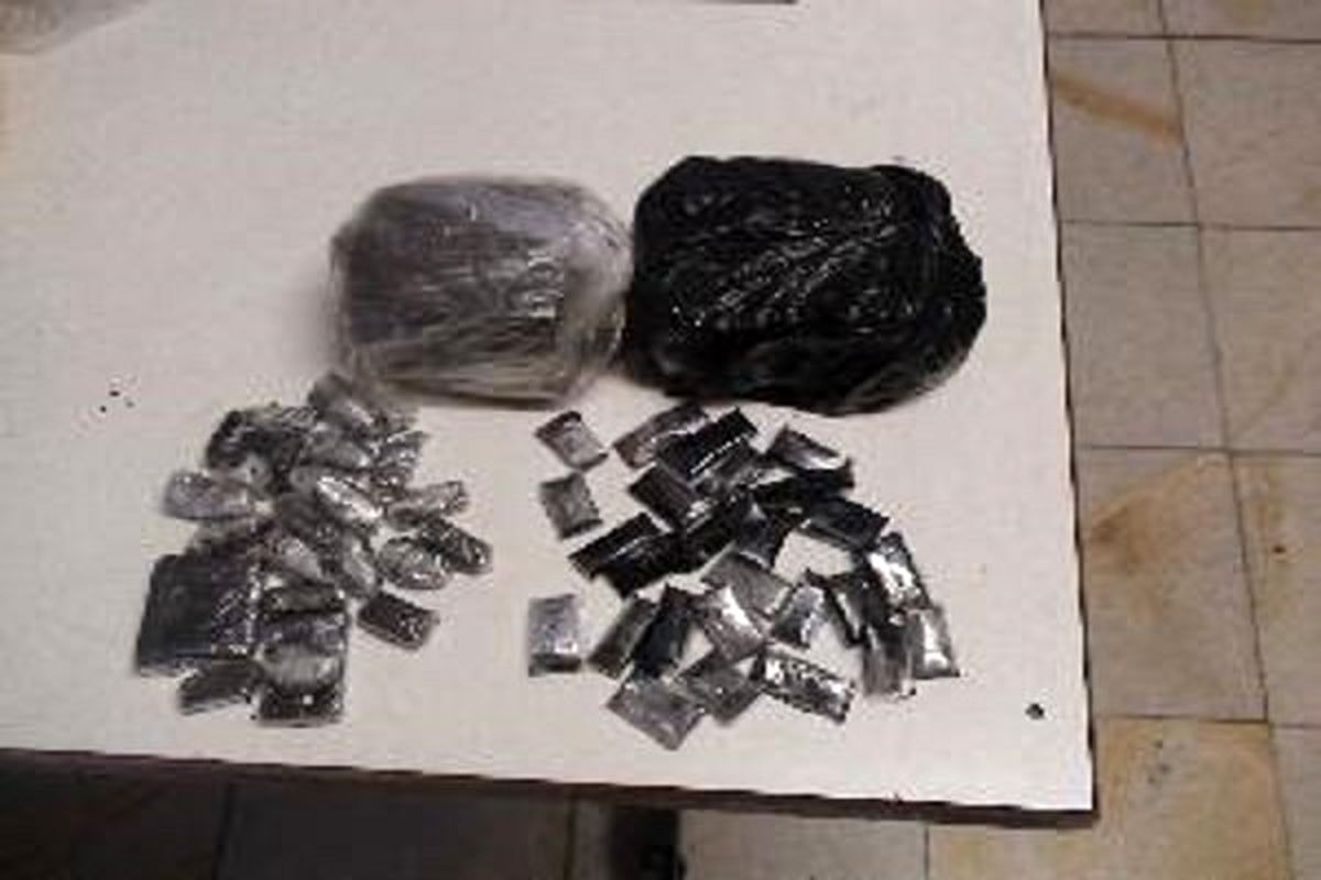 کشف ۴۶ کیلوگرم تریاک با لفافه و دستگیری یک قاچاقچی در همدان