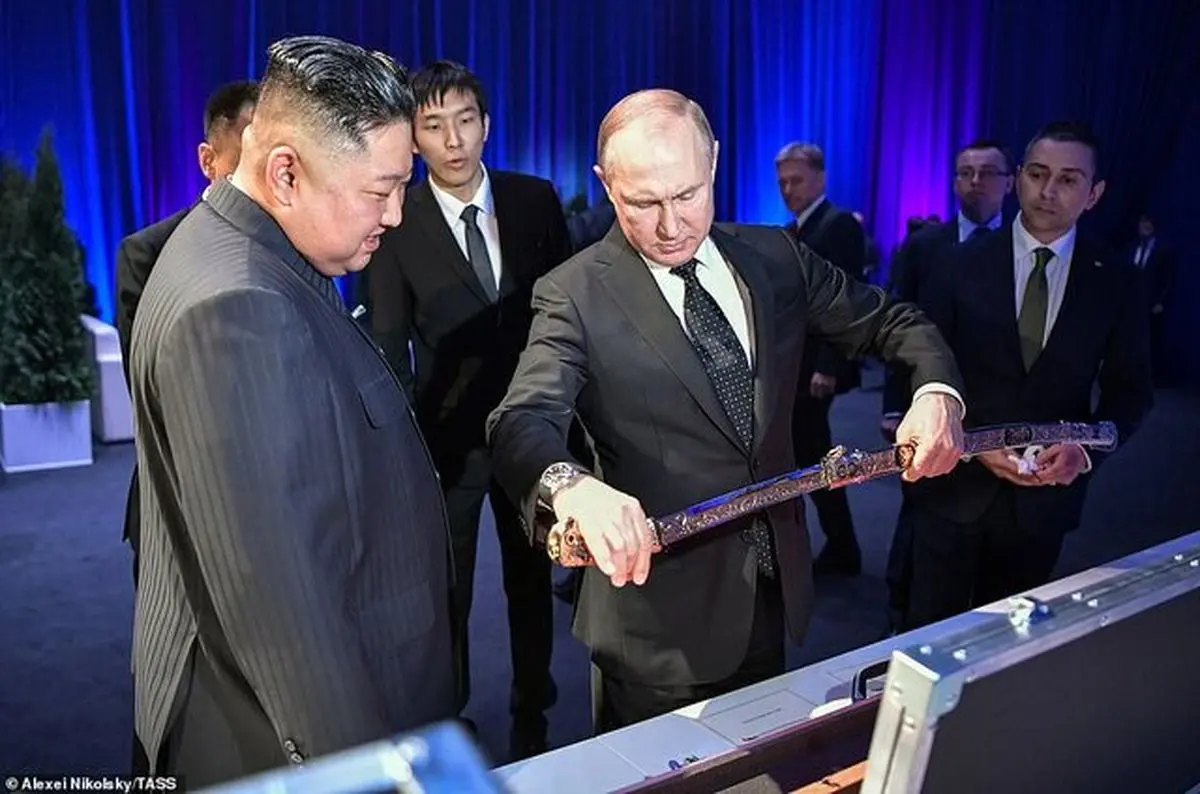 حاشیه‌های دیدار اون- پوتین