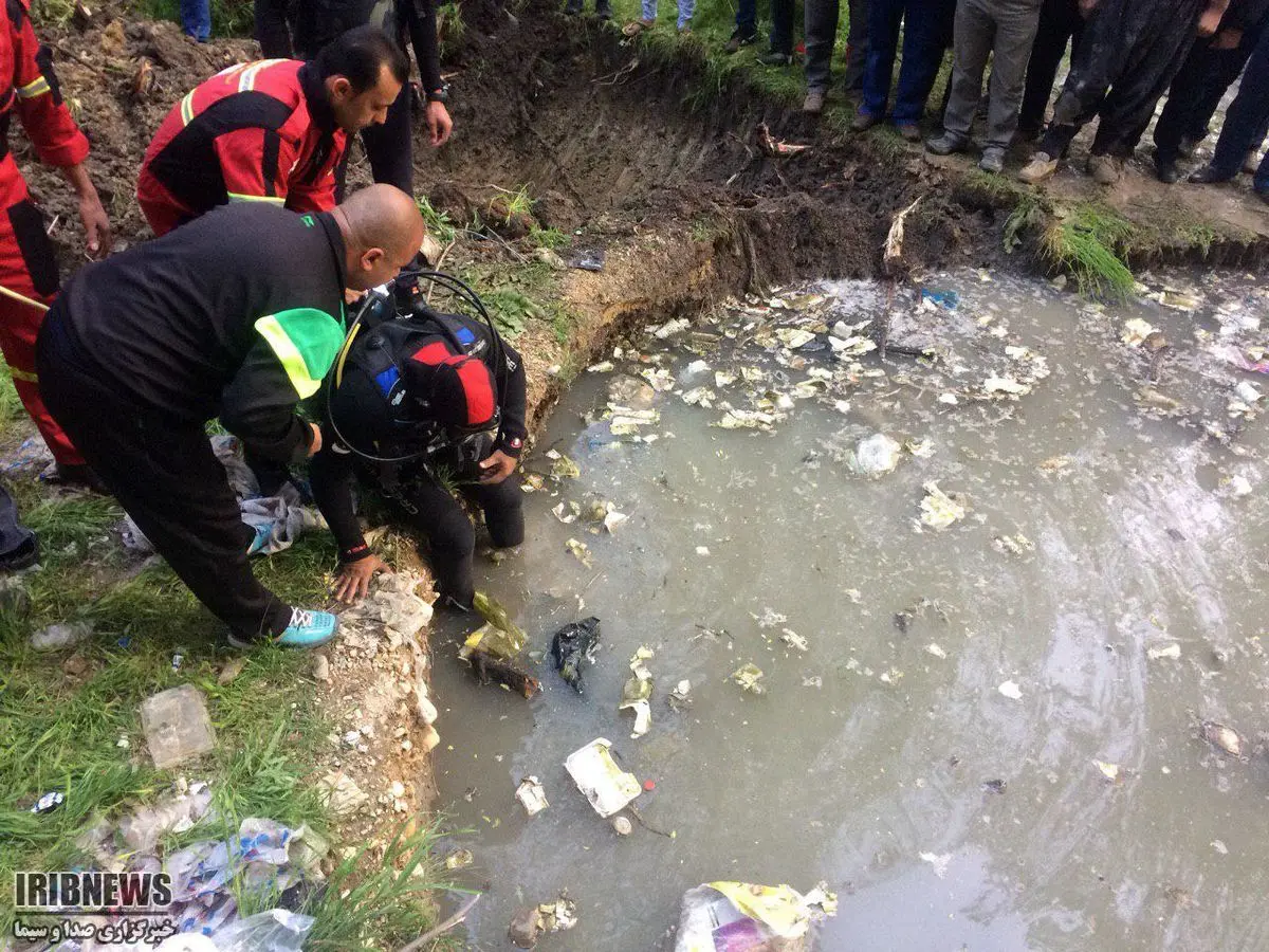 مرگ پسر بچه بر اثر سقوط در چاله آب+عکس