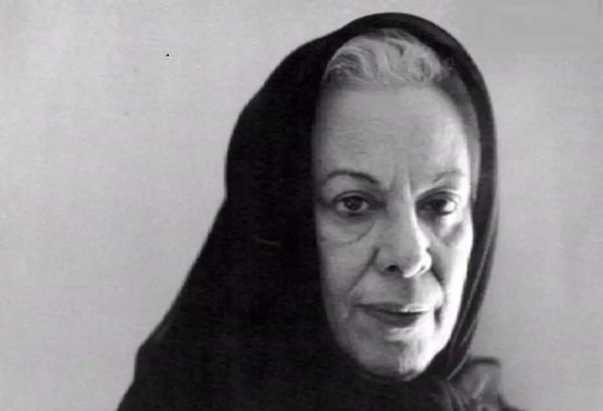 ماجرای زنی که از پختن تخم مرغ عاجز بود و در رادیو دستور آشپزی می‌داد!