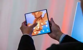 عرضه گوشی منعطف هوآوی با تاخیر مواجه نمی‌شود